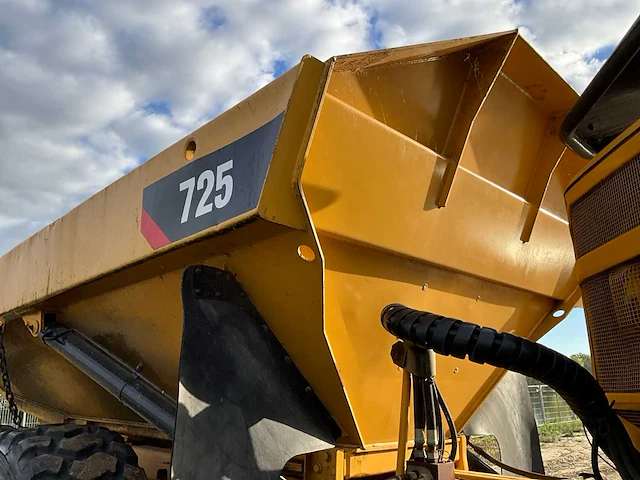 2002 caterpillar 725 dumper - afbeelding 24 van  45