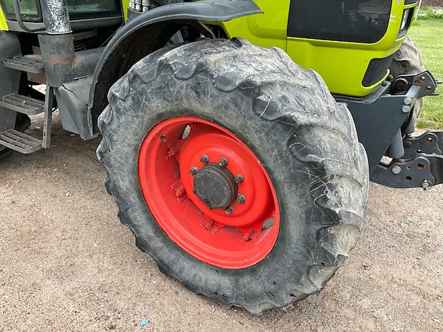 2002 claas ares 656 rz vierwielaangedreven landbouwtractor met voorlader - afbeelding 39 van  48