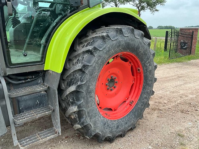 2002 claas ares 656 rz vierwielaangedreven landbouwtractor met voorlader - afbeelding 42 van  48