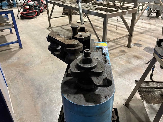 2002 coc uni60a1d buigmachine - afbeelding 6 van  8