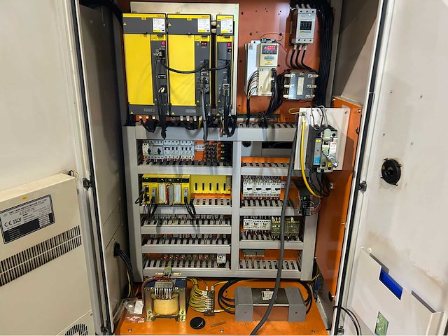 2002 daewoo puma 230b cnc-draaibank - afbeelding 7 van  17