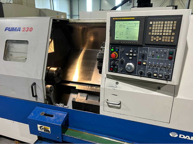 2002 daewoo puma 230b cnc-draaibank - afbeelding 12 van  17