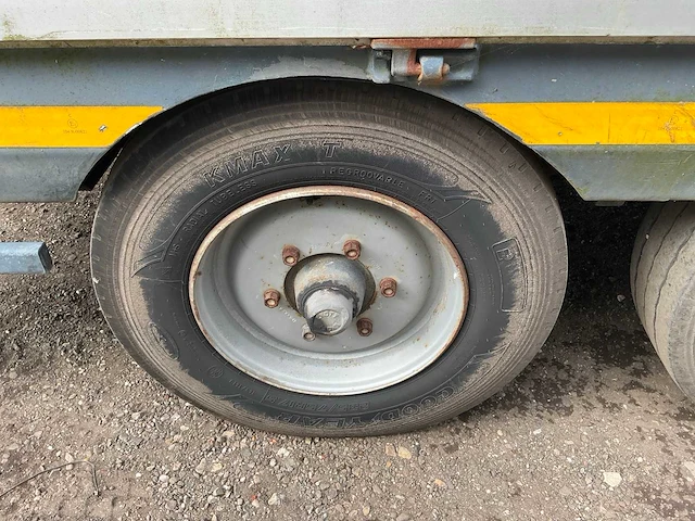 2002 daf lf 55.180 vrachtwagen met palfinger pk7000 autolaadkraan en baveck 150 oplegger - afbeelding 9 van  84