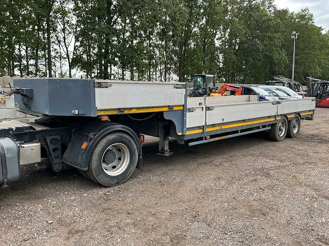 2002 daf lf 55.180 vrachtwagen met palfinger pk7000 autolaadkraan en baveck 150 oplegger - afbeelding 68 van  84