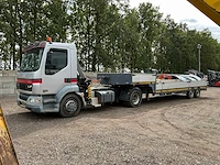 2002 daf lf 55.180 vrachtwagen met palfinger pk7000 autolaadkraan en baveck 150 oplegger