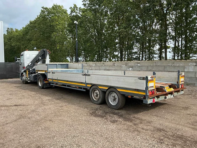 2002 daf lf 55.180 vrachtwagen met palfinger pk7000 autolaadkraan en baveck 150 oplegger - afbeelding 23 van  80