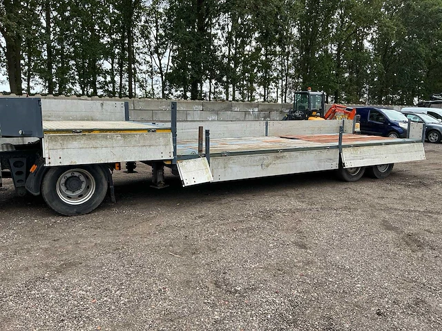 2002 daf lf 55.180 vrachtwagen met palfinger pk7000 autolaadkraan en baveck 150 oplegger - afbeelding 65 van  80