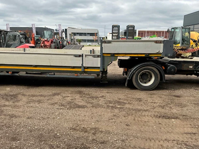 2002 daf lf 55.180 vrachtwagen met palfinger pk7000 autolaadkraan en baveck 150 oplegger - afbeelding 73 van  80