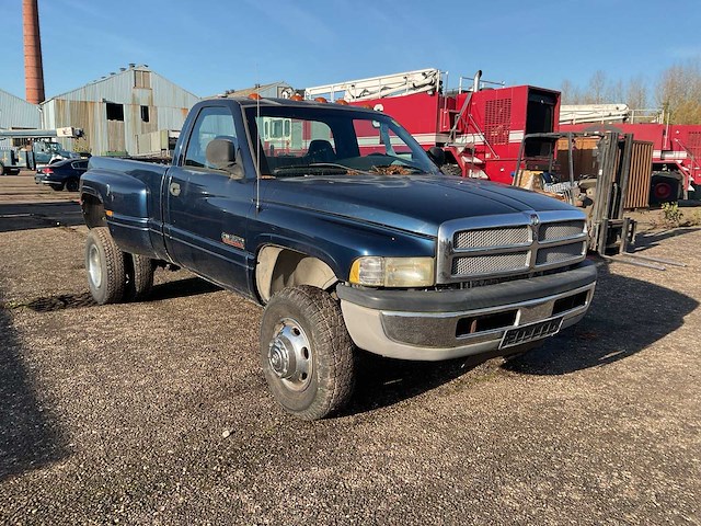 2002 daimler chrysler dodge ram 3500 pick up bedrijfswagen - afbeelding 11 van  17
