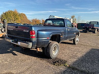 2002 daimler chrysler dodge ram 3500 pick up bedrijfswagen - afbeelding 13 van  17