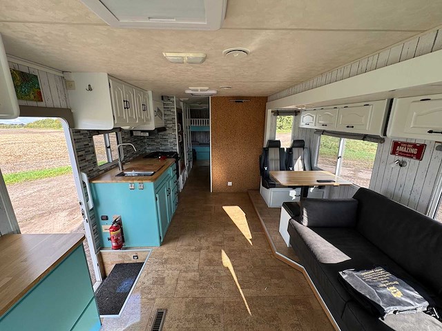 2002 damon daybreak 3270dl a class usa motorhome - afbeelding 17 van  37