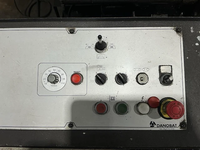 2002 danobat cps 440 i bandzaagmachine met automatisch aanslagsysteem - afbeelding 2 van  17