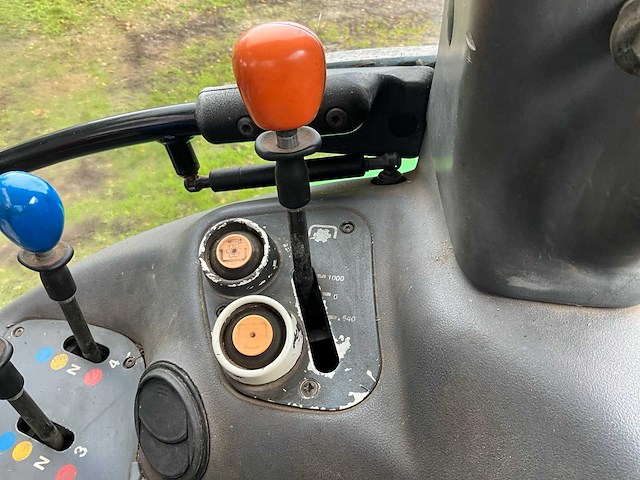 2002 deutz-fahr agrotron 135 mk vierwielaangedreven landbouwtractor - afbeelding 38 van  42