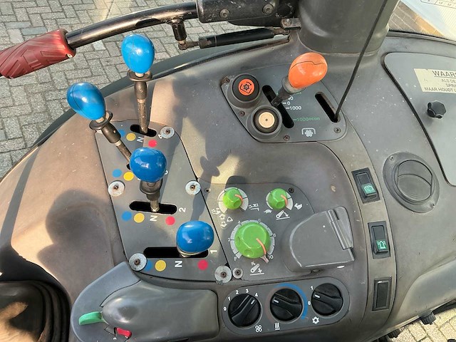 2002 deutz-fahr agrotron 85 vierwielaangedreven landbouwtractor - afbeelding 32 van  41