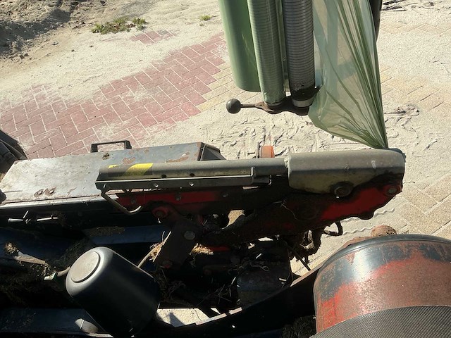 2002 deutz-fahr mp130 balenpers - afbeelding 16 van  46