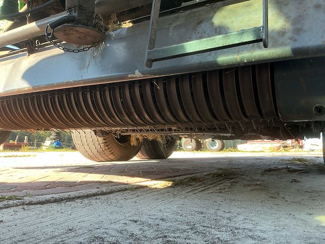 2002 deutz-fahr mp130 balenpers - afbeelding 8 van  22