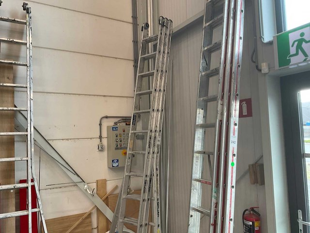 2002 dirks dor3x12 ladder - afbeelding 1 van  2