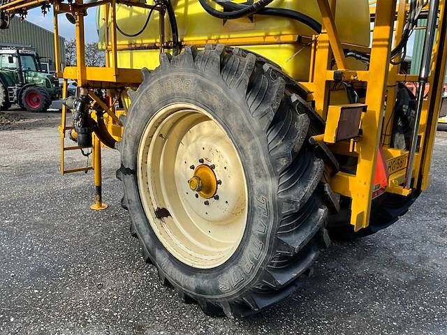 2002 dubex junior 9488 veldspuit - afbeelding 20 van  24