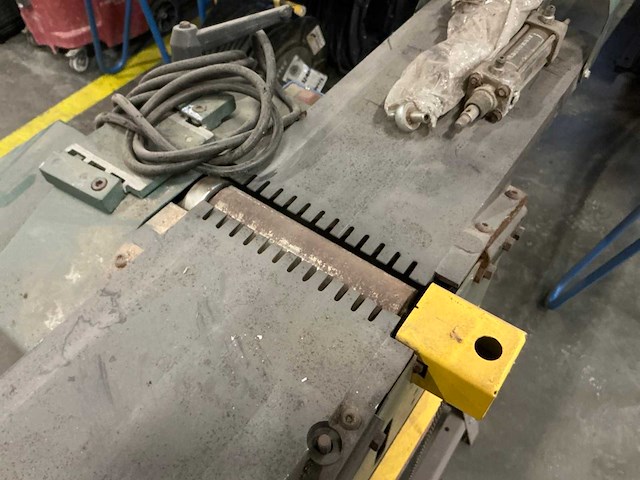 2002 ekity 439 vlakbank - afbeelding 2 van  8