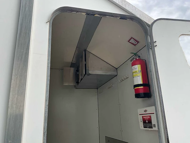 2002 e.s.v.e ta17 decontaminatie unit - afbeelding 4 van  31