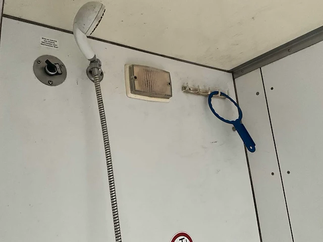 2002 e.s.v.e ta17 decontaminatie unit - afbeelding 15 van  31