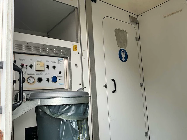 2002 e.s.v.e ta17 decontaminatie unit - afbeelding 6 van  31