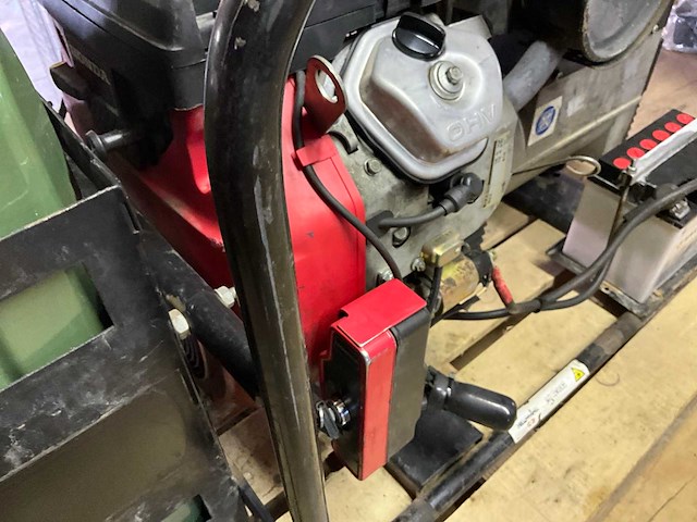 2002 europower ep10000te stroomgenerator - afbeelding 6 van  9