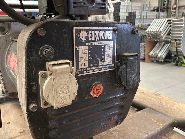 2002 europower ep6000l stroomaggregaat - afbeelding 4 van  5