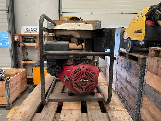 2002 europower ep6000l stroomaggregaat - afbeelding 3 van  5