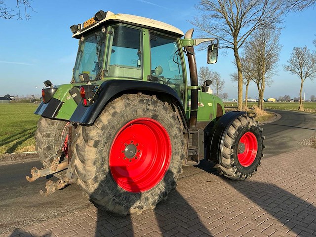2002 fendt 411 vario vierwielaangedreven landbouwtractor - afbeelding 4 van  34