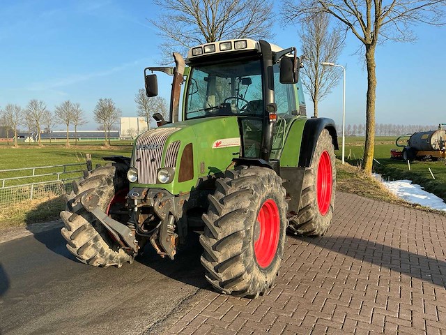 2002 fendt 411 vario vierwielaangedreven landbouwtractor - afbeelding 23 van  34