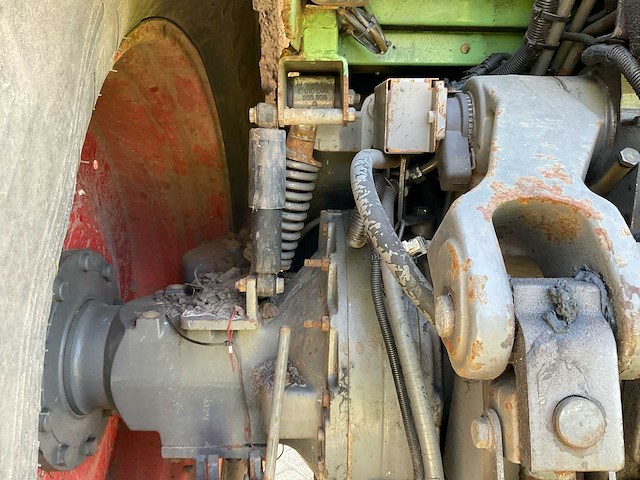 2002 fendt 920 favorit vario vierwielaangedreven landbouwtractor - afbeelding 21 van  41