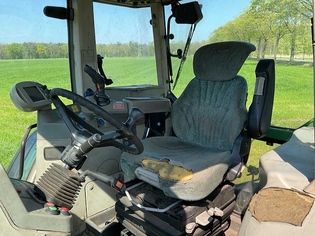 2002 fendt 920 favorit vario vierwielaangedreven landbouwtractor - afbeelding 39 van  41