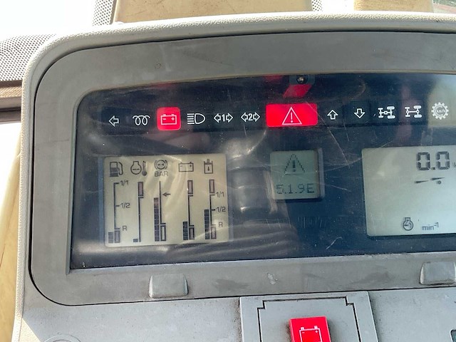 2002 fendt 920 favorit vario vierwielaangedreven landbouwtractor - afbeelding 41 van  41