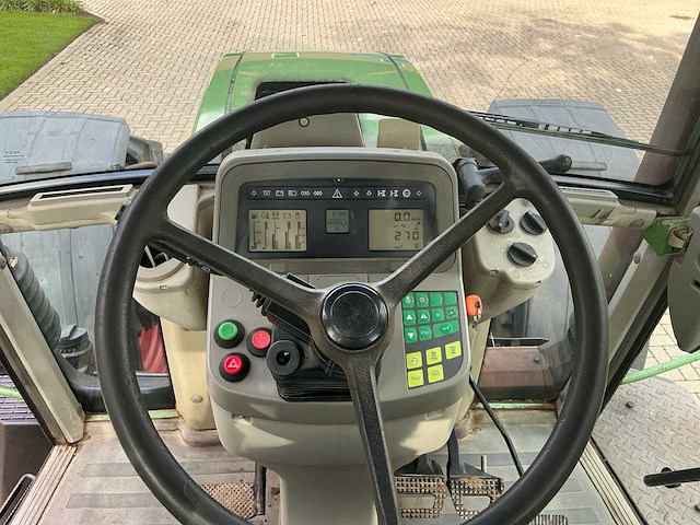 2002 fendt 924 vario vierwielaangedreven landbouwtractor - afbeelding 25 van  40