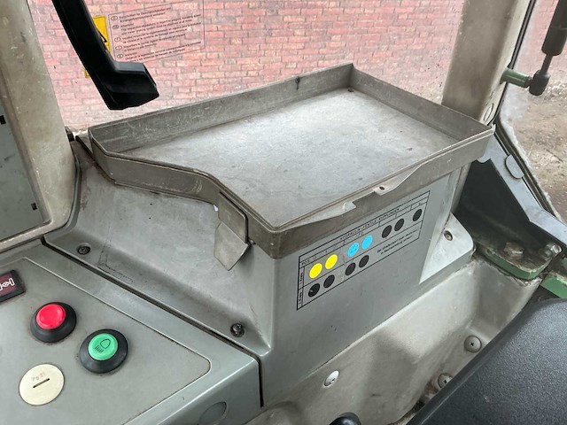 2002 fendt farmer 308 c tweewielaangedreven landbouwtractor - afbeelding 19 van  30