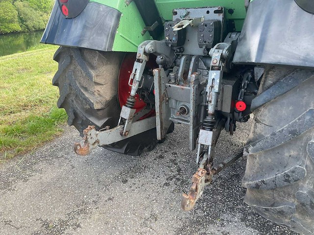 2002 fendt farmer 411 vario vierwielaangedreven landbouwtractor - afbeelding 15 van  34