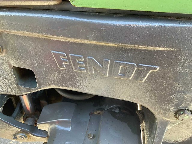 2002 fendt favorit 716 vario vierwielaangedreven landbouwtractor - afbeelding 2 van  15