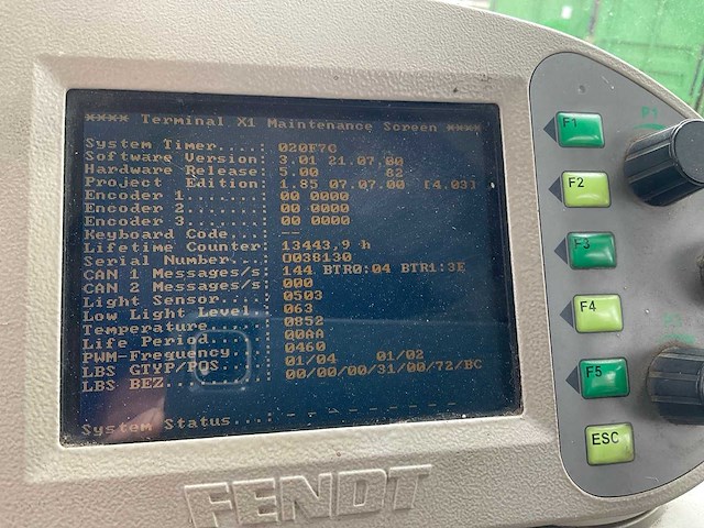 2002 fendt favorit 716 vario vierwielaangedreven landbouwtractor - afbeelding 10 van  15