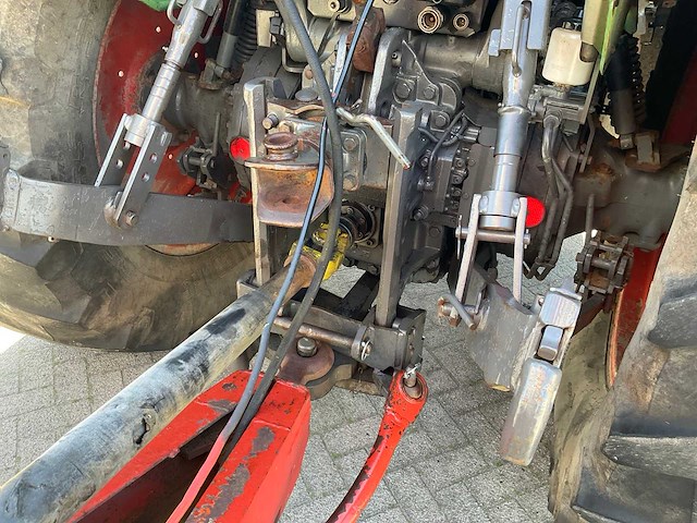 2002 fendt favorit 716 vario vierwielaangedreven landbouwtractor - afbeelding 13 van  15