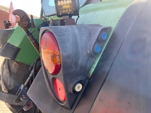 2002 fendt favorit 716 vario vierwielaangedreven landbouwtractor - afbeelding 15 van  15