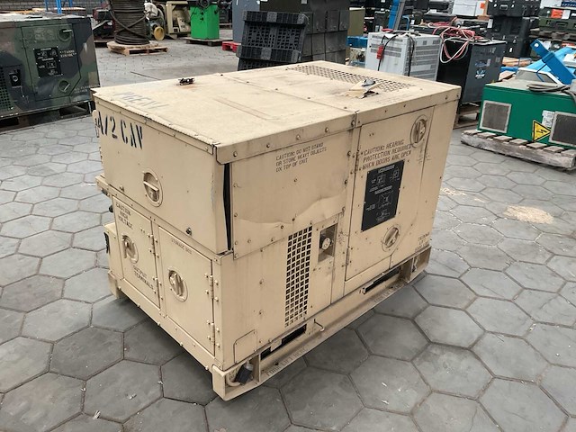 2002 fermont mep-802a stroomgenerator - afbeelding 1 van  15