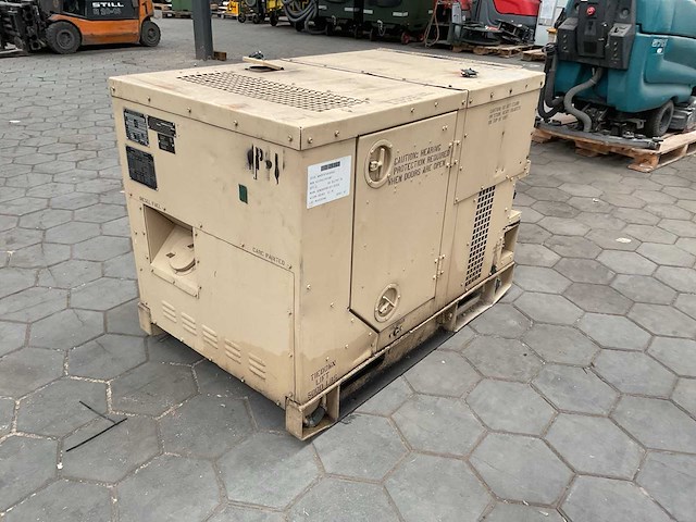 2002 fermont mep-802a stroomgenerator - afbeelding 10 van  15