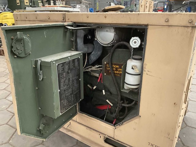 2002 fermont mep-802a stroomgenerator - afbeelding 12 van  15