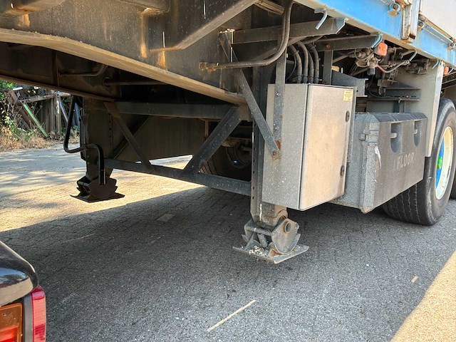 2002 floor flo-13-36h2yrycesrt oplegger met hiab 130r kraan - afbeelding 28 van  29