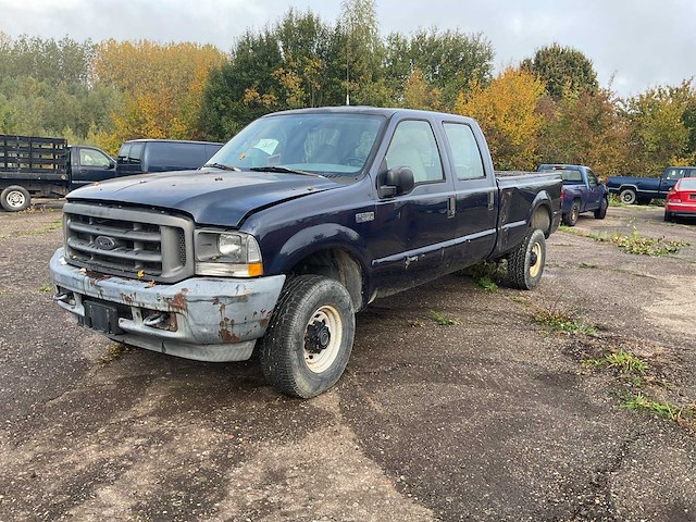 2002 ford f350 crew cab bedrijfswagen - afbeelding 11 van  16
