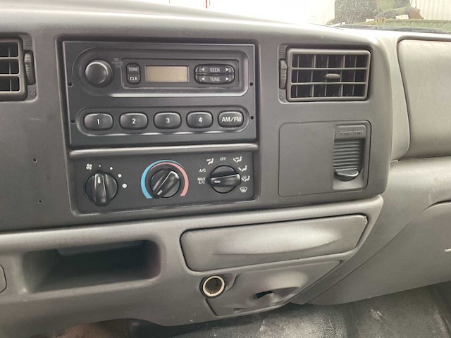 2002 ford pickup f 350 bedrijfswagen - afbeelding 15 van  16