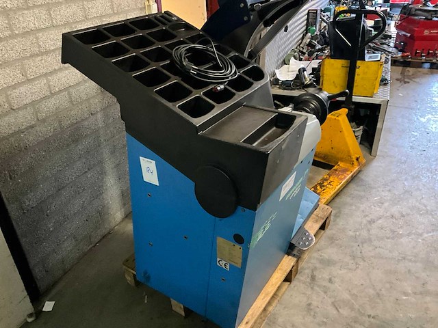 2002 geodyna 6300 banden balanceerapparaat - afbeelding 3 van  7