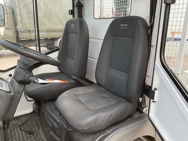 2002 goupil bedrijfswagen - afbeelding 6 van  11