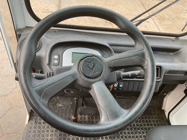 2002 goupil bedrijfswagen - afbeelding 10 van  11